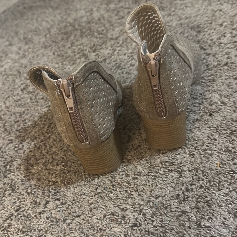 Booties - Picture 4 of 5